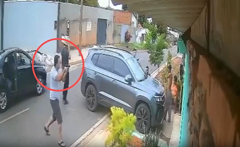 Sargento da PM que tomou moto à mão armada em VG se entrega; delegado aponta “desacordo comercial”