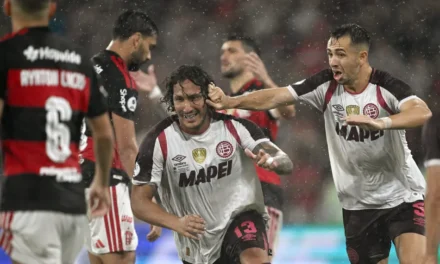 Valor que Flamengo pagou por Paquetá é semelhante a todo elenco do Lanús