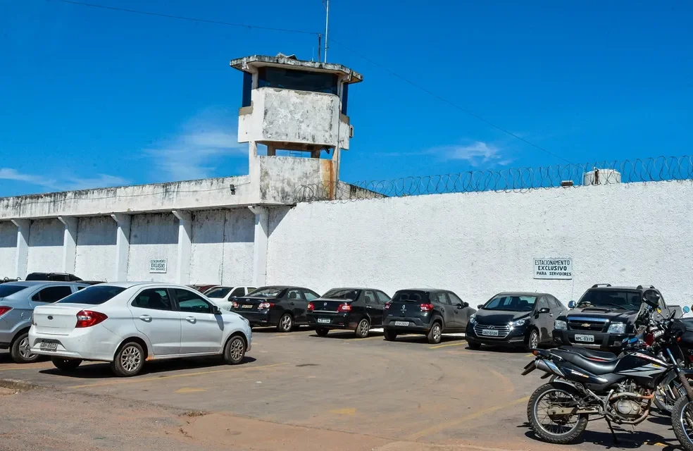 Estado vai trocar câmeras com áudio em parlatório da PCE