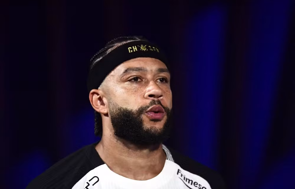 Memphis assume responsabilidade por erro em pênalti para o Corinthians: “Gosto amargo”