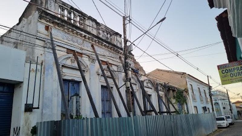 Com problemas estruturais, casarão histórico será demolido em Cuiabá