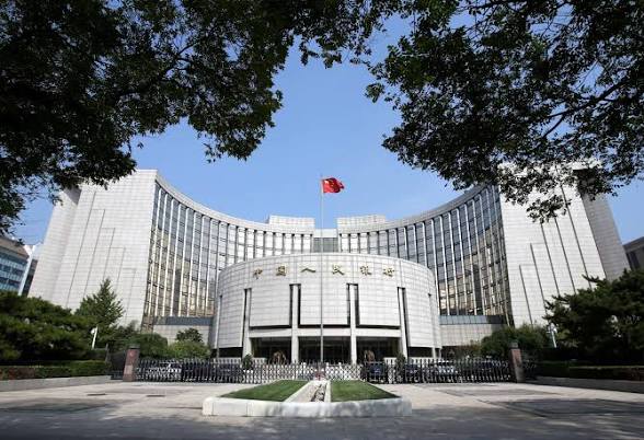 China mantém taxas de empréstimos pelo décimo mês consecutivo