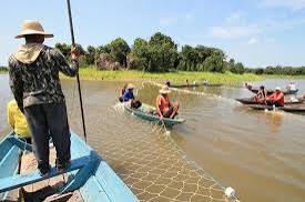 Pescadores beneficiados pelo Seguro-Defeso recebem 6º lote nesta terça