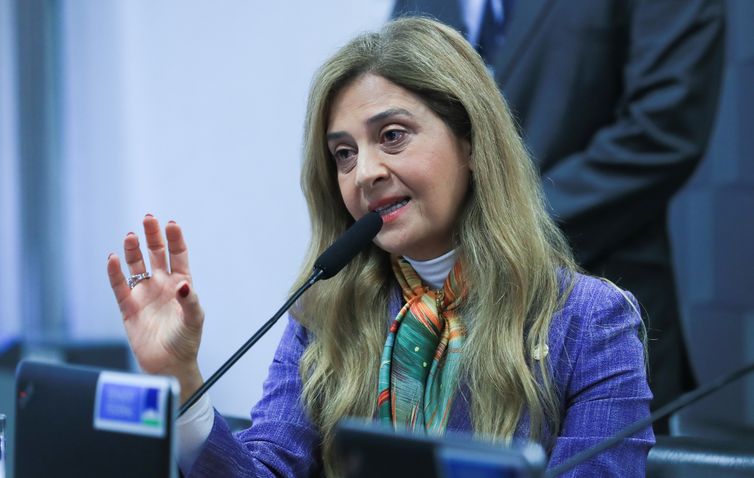 Flávio Dino confirma depoimento de Leila Pereira na CPMI do INSS