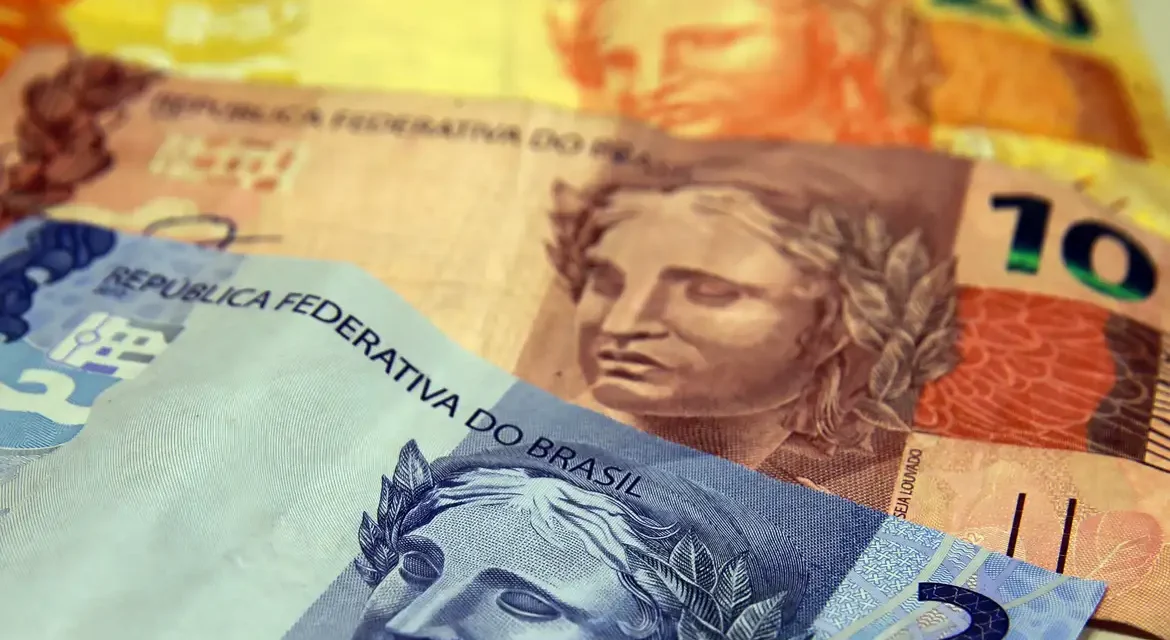 Envio de declaração do IR começa na próxima semana; veja regras