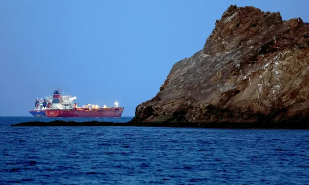 Irã anuncia abertura de Ormuz depois de cessar-fogo no Líbano