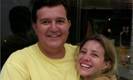 Ele está melhor lavando minhas roupas do que como secretário!