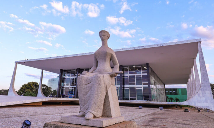 STF decide que piso nacional deve ser pago a professores temporários