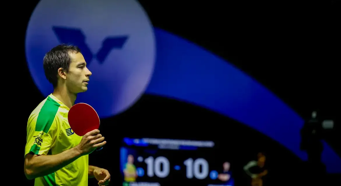 Calderano cai para chinês na semi e leva bronze na Copa do Mundo