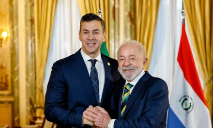 Após fala de Lula sobre guerra, Paraguai convoca embaixador brasileiro