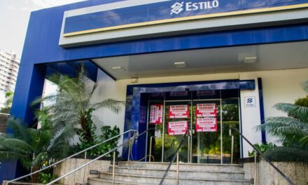 Bancários de MT cruzam os braços por 24h por reajuste salarial