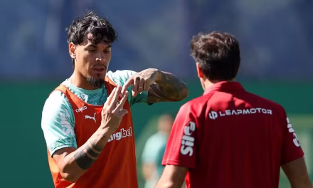 Palmeiras avança na renovação de Gómez e blinda espinha dorsal com contratos longos