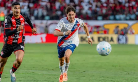 O Bahia venceu o Vitória por 2 a 0