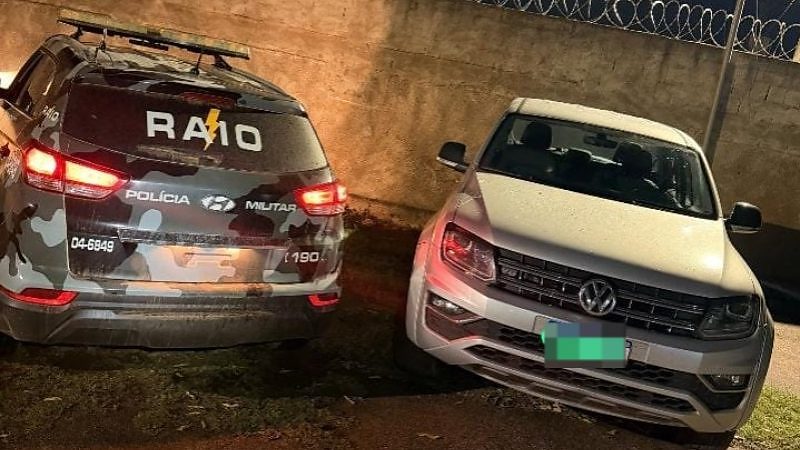 Homem morre em confronto após sequestro e roubo de caminhonete