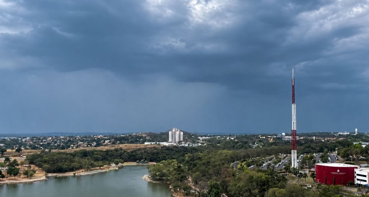 Madrugada de Alívio: Chuva cai a noite toda em Cuiabá e quebra onda de calor intenso
