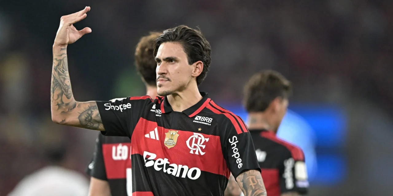 O Flamengo venceu o Red Bull Bragantino por 2 a 1