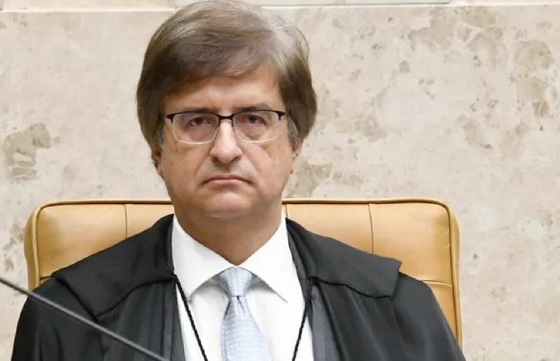 Relator vê falta de conversa direta com Vorcaro e rejeita investigar Gonet
