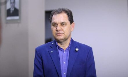 Justiça impõem medida protetiva contra deputado que xingou e ameaçou empresária: “Estou ameaçando! Pilantra! Safada!”