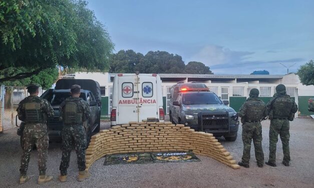 Bandidos transportam 216 tabletes de supermaconha avaliados em R$ 648 mil em ambulância em MT