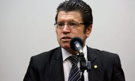Justiça manda penhorar imóvel de Victorio Galli após condenação por homofobia