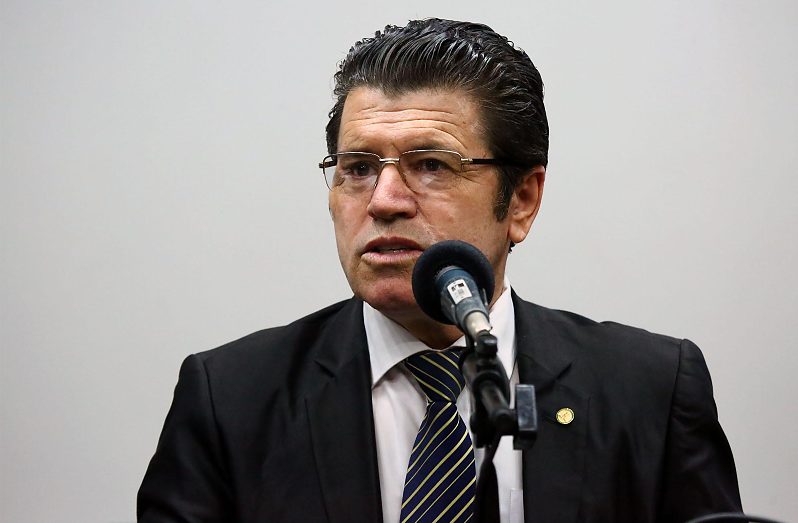 Justiça manda penhorar imóvel de Victorio Galli após condenação por homofobia